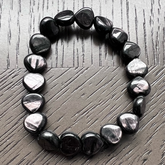 Jewelry - HQ hypersthene heart bracelet 6.5’